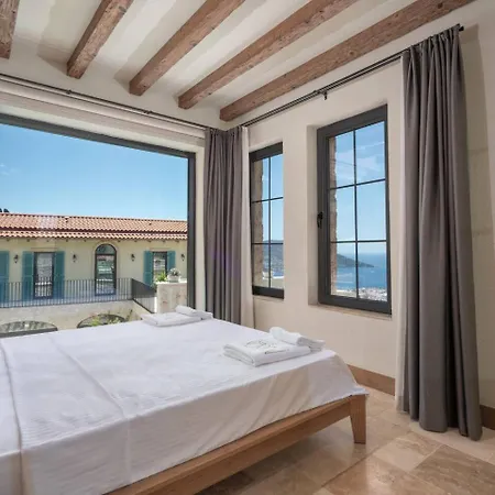 A Lyric Retreat Of Romance, Erato Villa *