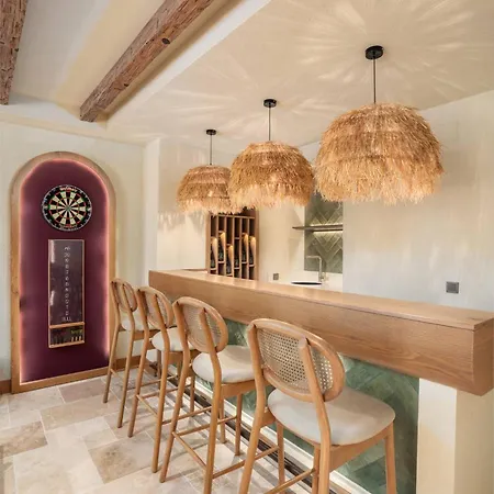 A Lyric Retreat Of Romance, Erato * Kas